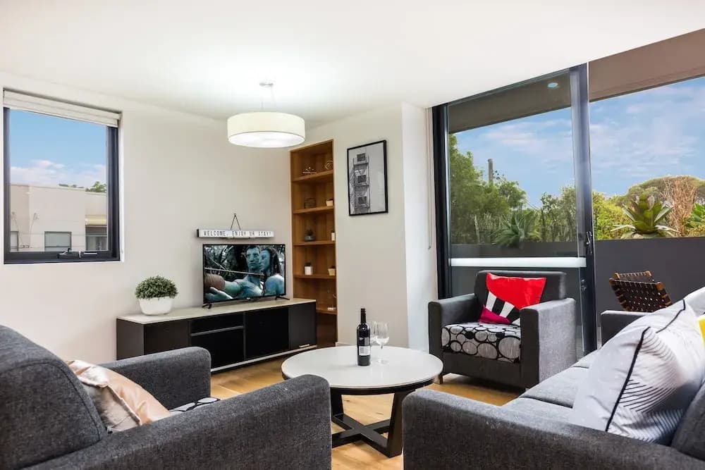 Sydney Townhouse with Parking and Deck - photo 3