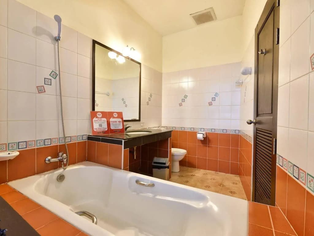 Nida Rooms Lavendar Moon Old Phuket - photo 10