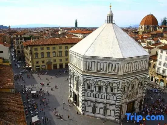 Central Strozzi by Mmega - main photo