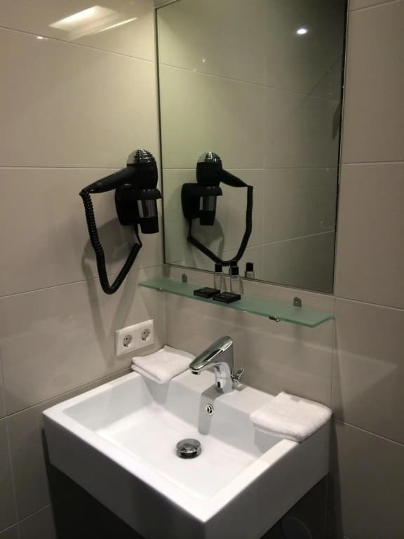 Royal Amsterdam Hotel - photo 24
