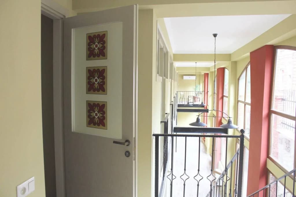 Red Fox Guesthouse - photo 10