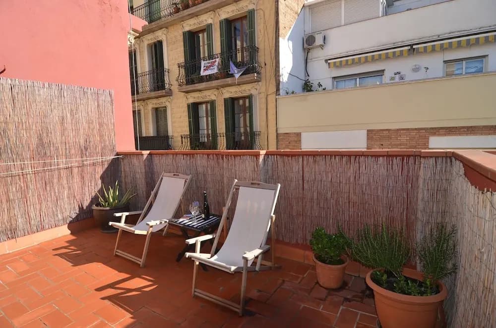 Rentbcn Gaudi Apartments - main photo