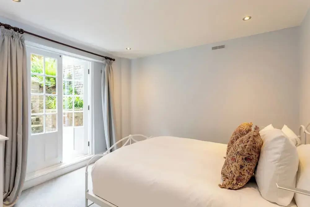 Two Bed Notting Hill Gem - photo 7