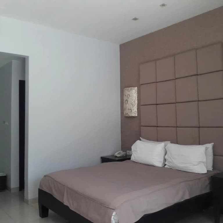 The Radiant Hotel - photo 45