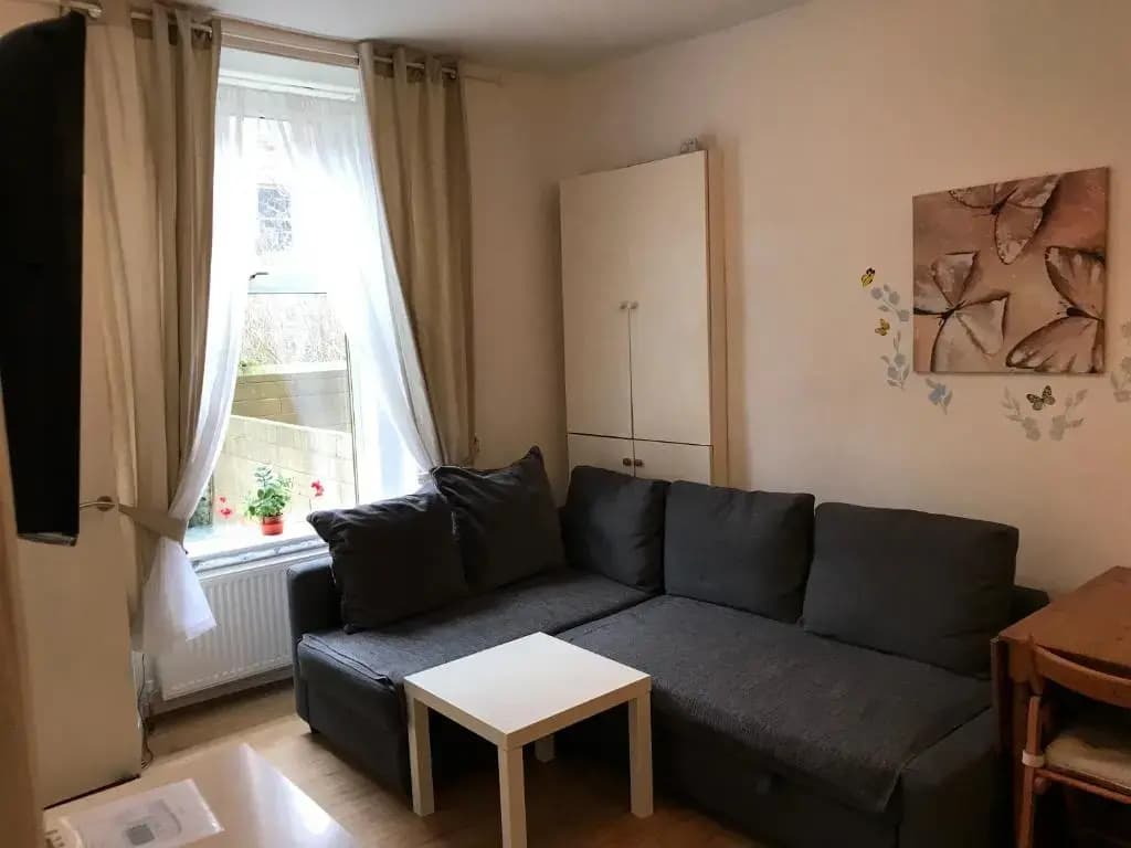 Edinburgh Central Apartment - photo 3