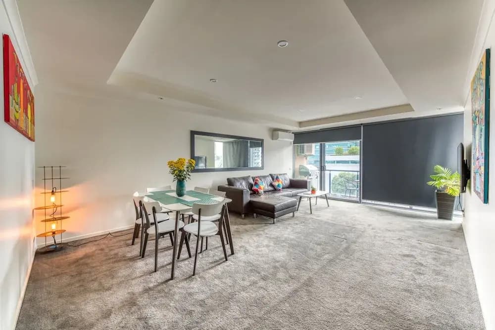 South Melbourne 2 Bed Parking - photo 2