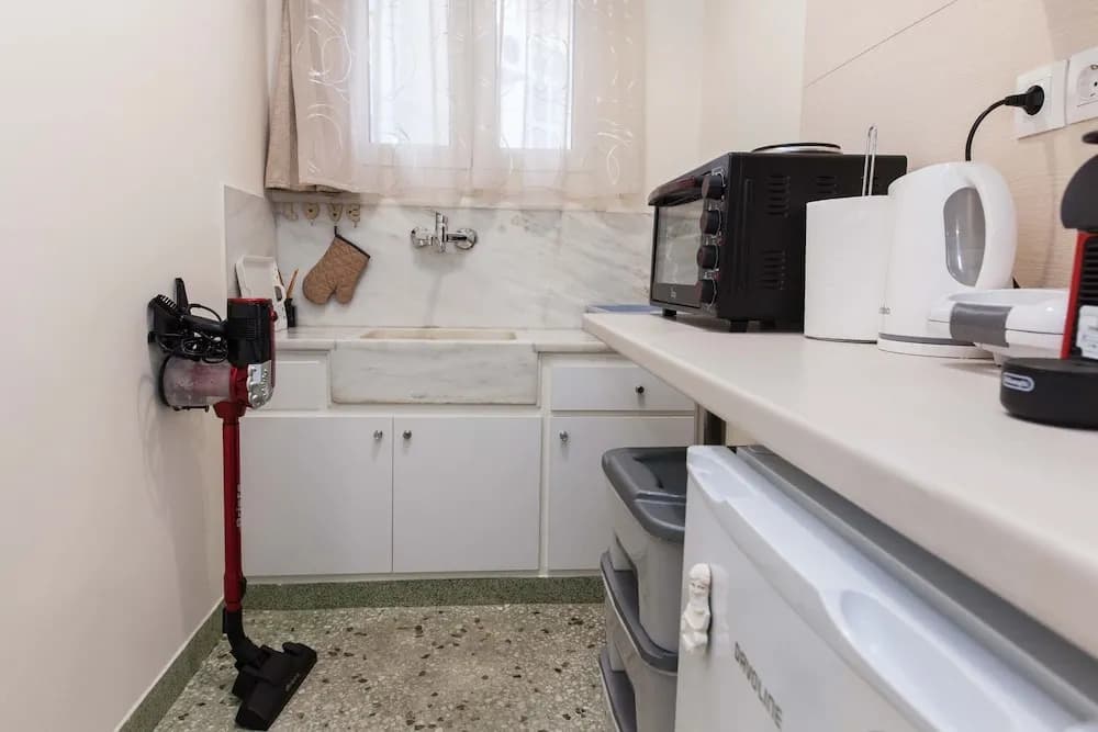 Athens Central Explorer Nest 1 Bd Apt - photo 12