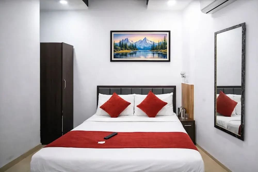 Mauryan Express Hotel Lajpat Nagar - photo 18