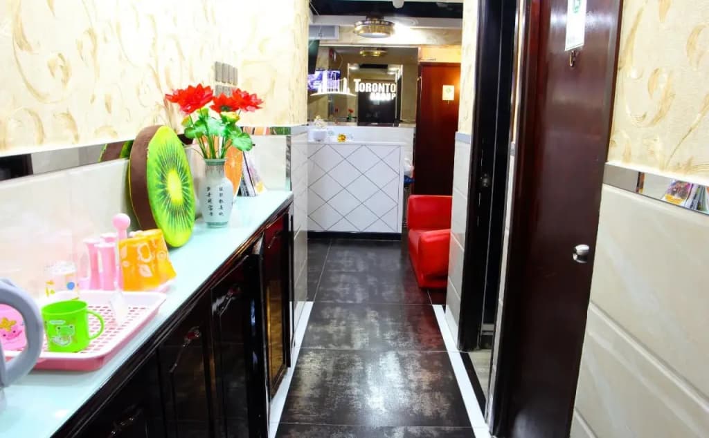 Temple Street Hotel - photo 21