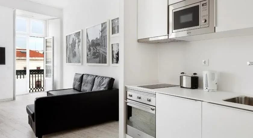Hello Lisbon Rossio Apartments - photo 18