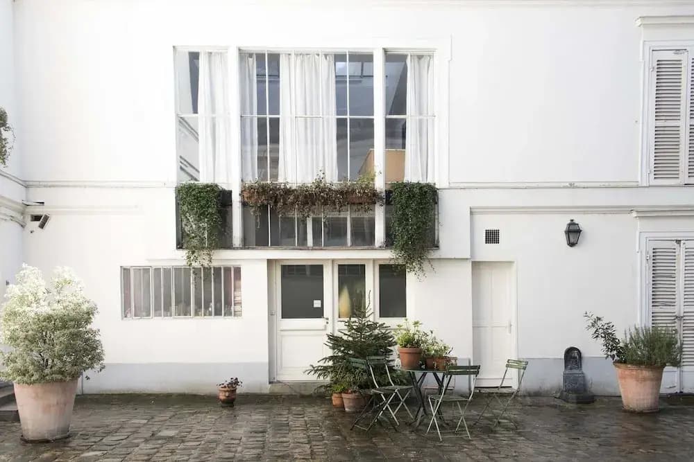 Peaceful Pigalle - main photo
