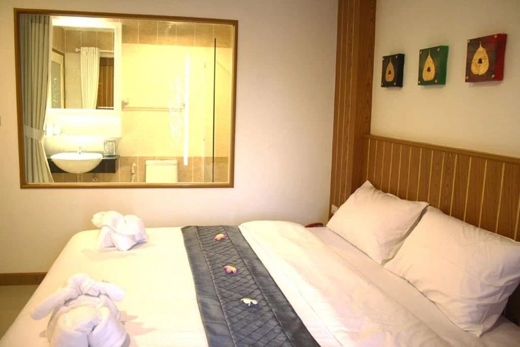 Santi White House Patong Hotel - photo 7