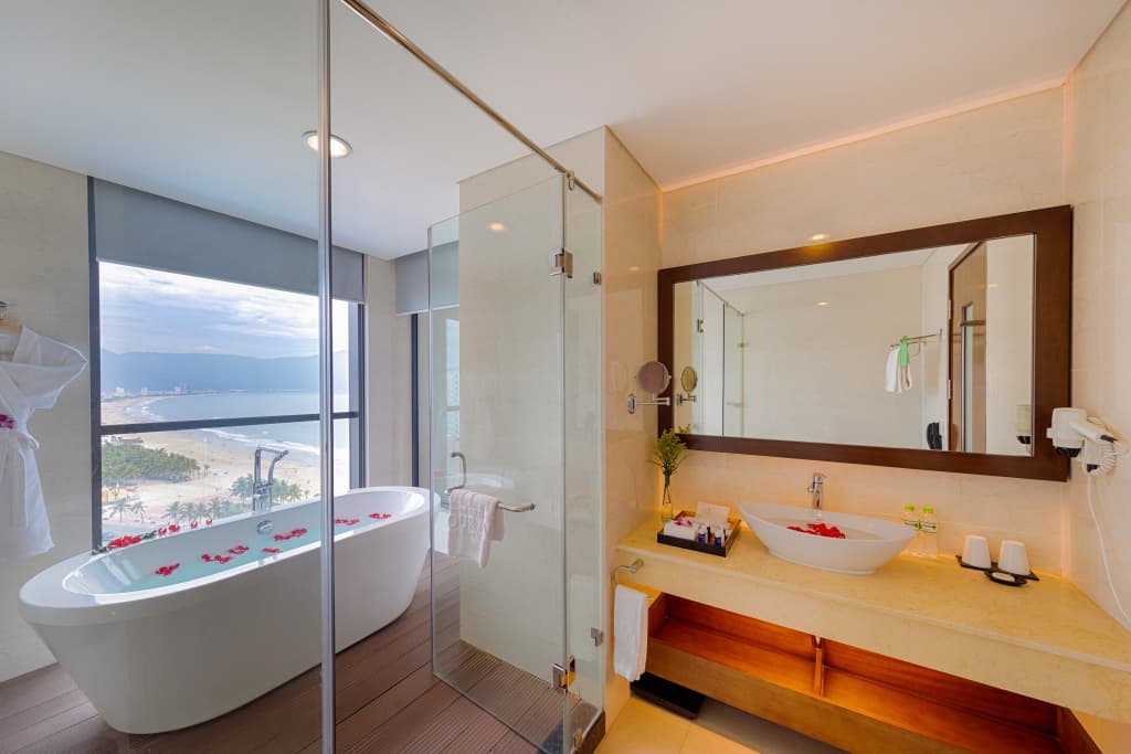 Grand Tourane Hotel - photo 9