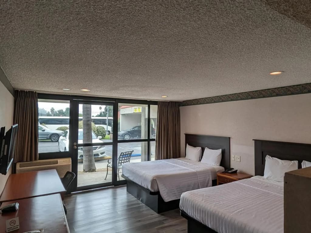 Valley Inn - photo 23