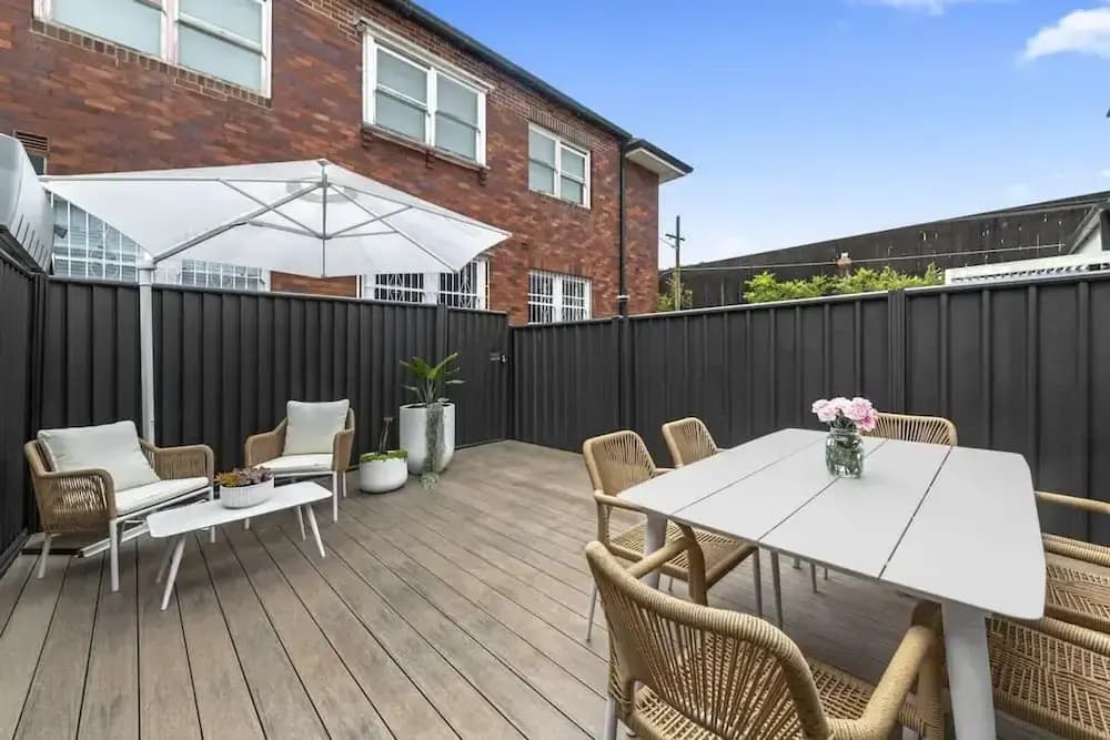 Peaceful 2 Bedroom With Private Backyard and BBQ - photo 6