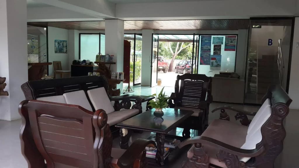Chaweng Lakeview Condotel - photo 8