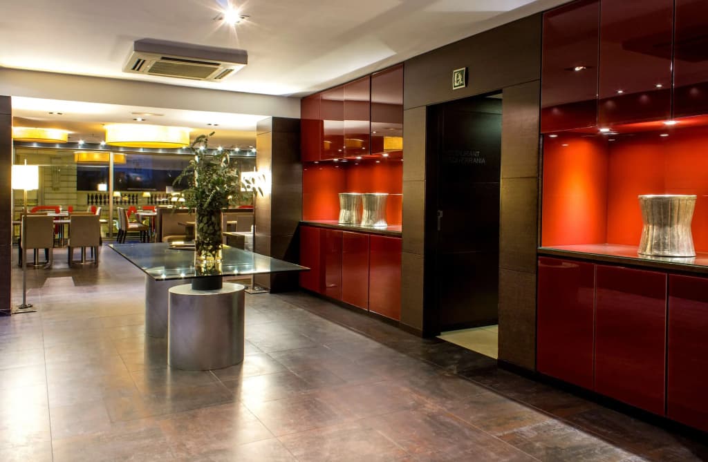 Zenit Barcelona Hotel - photo 2