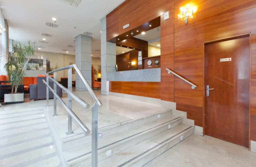 Porcel Ganivet Hotel - photo 17