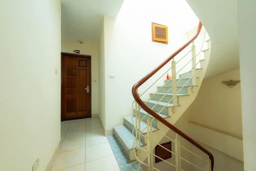 Dragon Hotel - photo 12