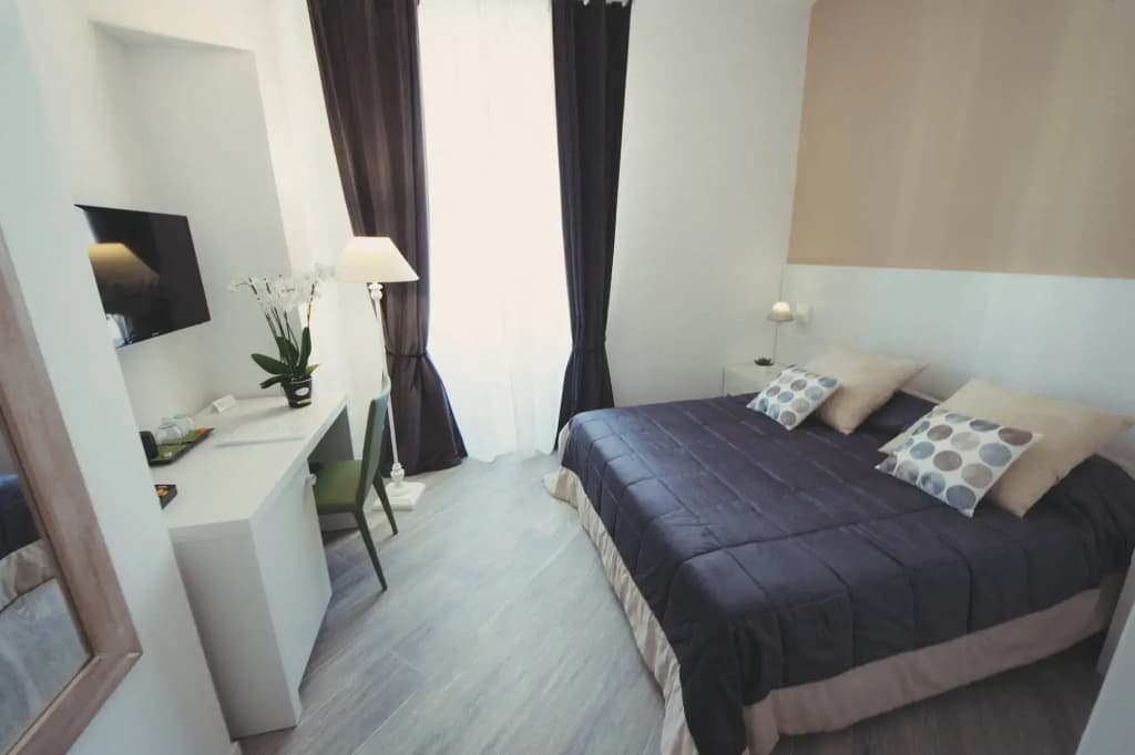 Vantaggio Suites - photo 18