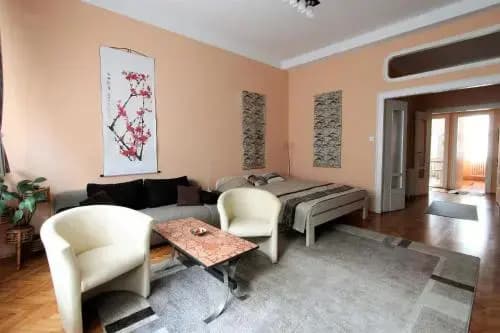 Lili's home - photo 4