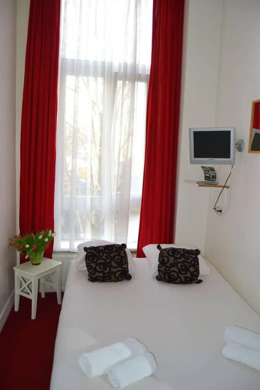Floris Hotel - photo 6