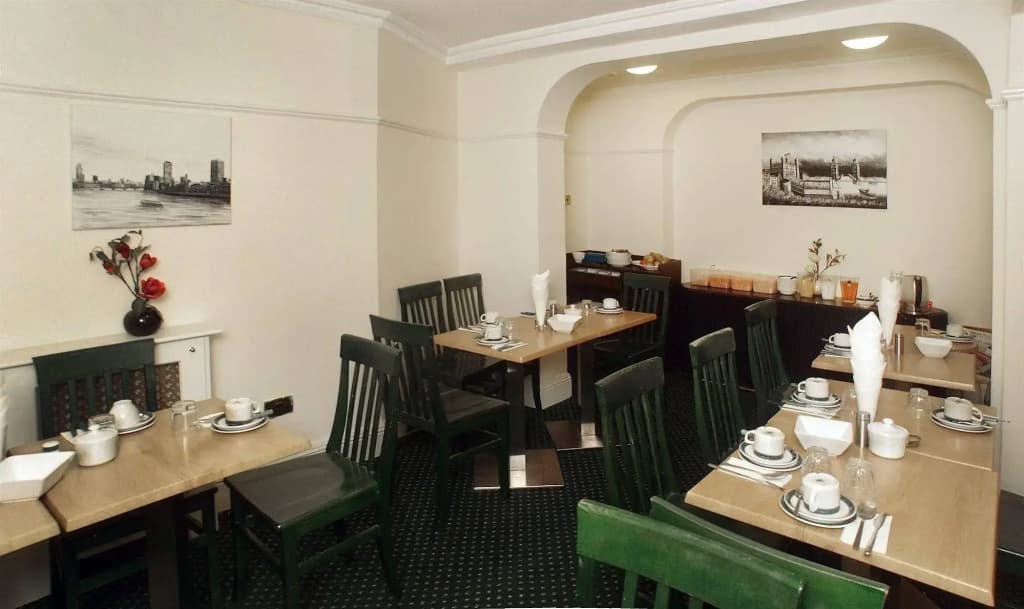 Classic Hotel - photo 13