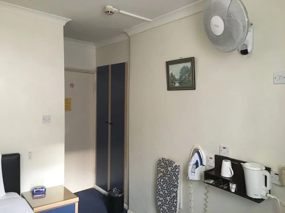 Hadleigh Hotel - photo 21