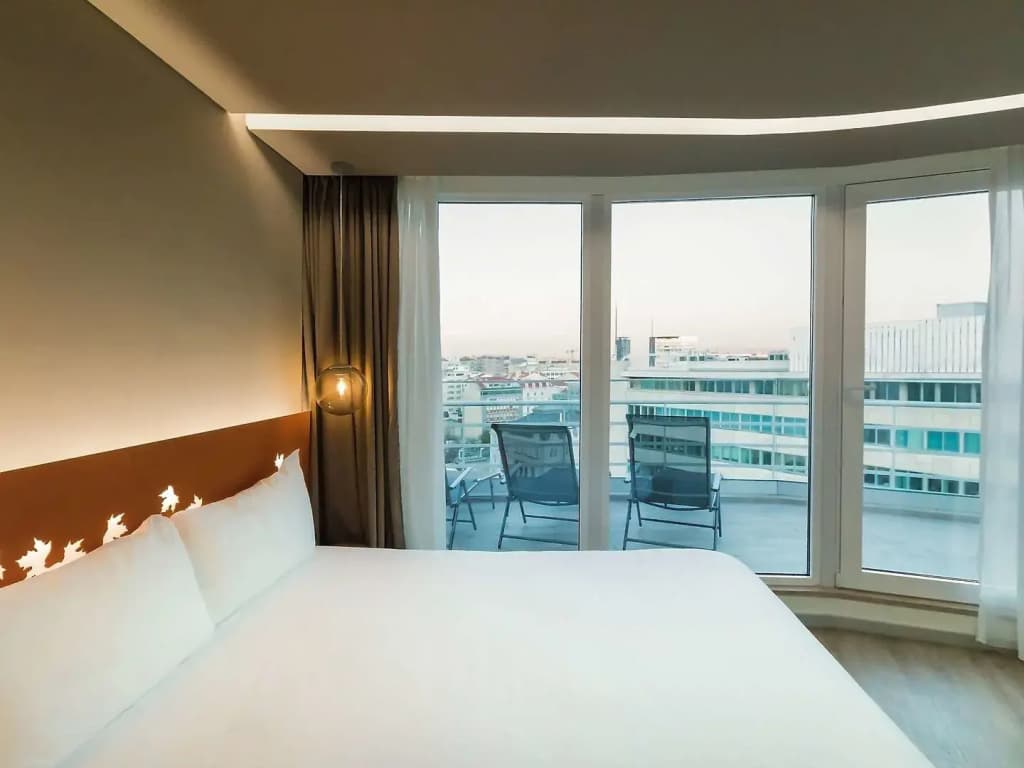 ibis Styles Lisboa Centro Marquês de Pombal - photo 7