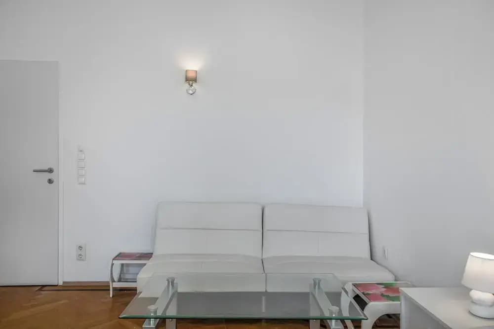 Spacious 7BR Apartment Hauptbahnhof - photo 19