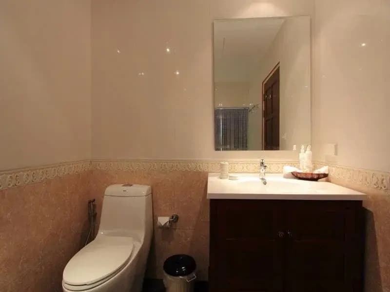 Chalong Seaview Resort - photo 10