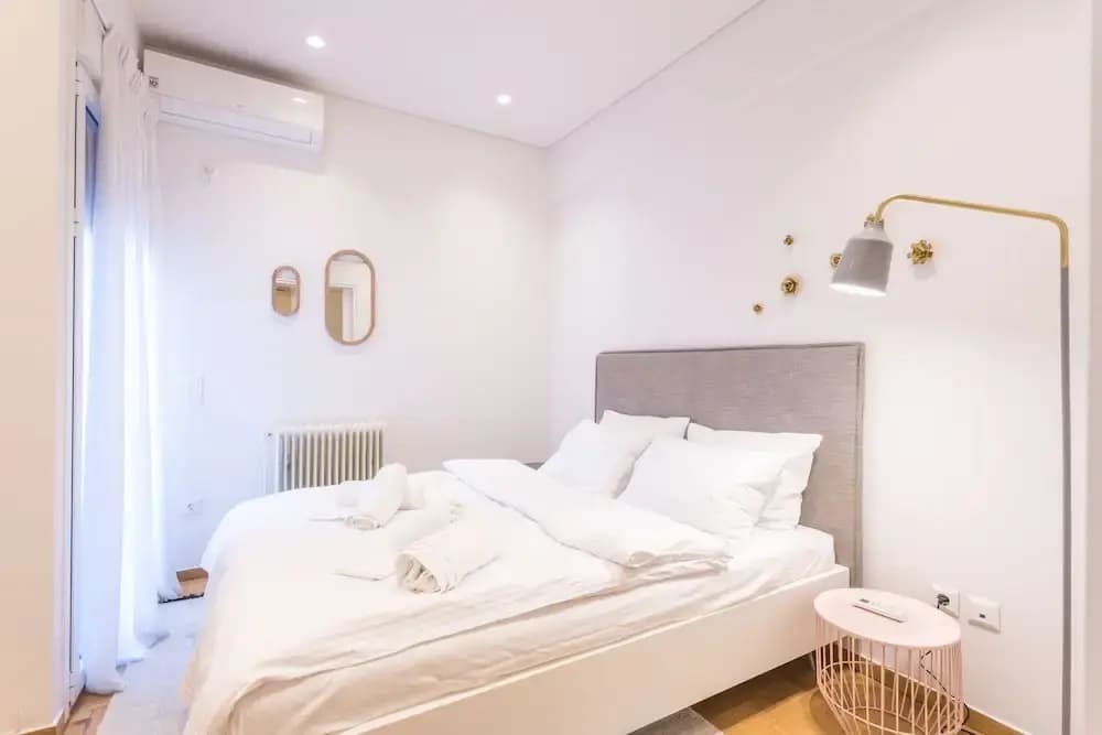 QuietFlat 4th Flr HiEnd 1bdr - photo 5