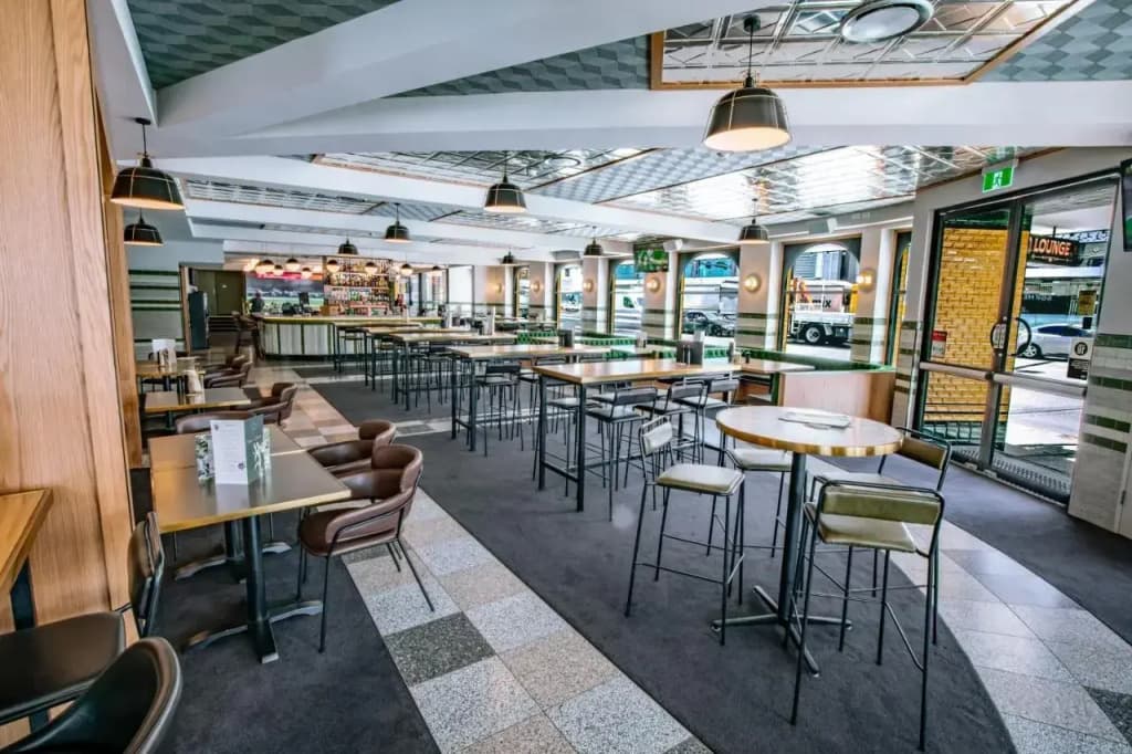 Southern Cross Hotel - photo 5