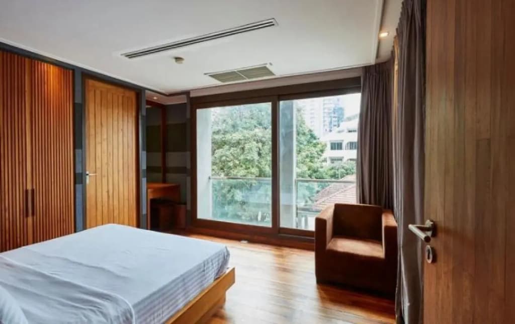 LUXX Langsuan Hotel - photo 48