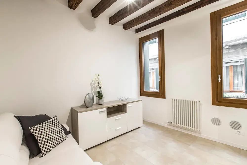 Cà Rezzonico Apartment R&R - photo 2
