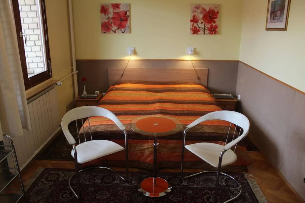 Budavar Bed and Breakfast - photo 15