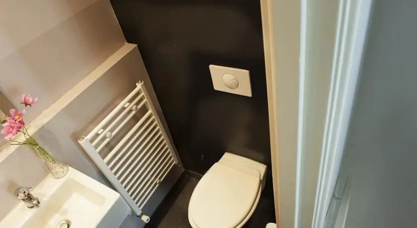 Downtown Apartment - photo 8