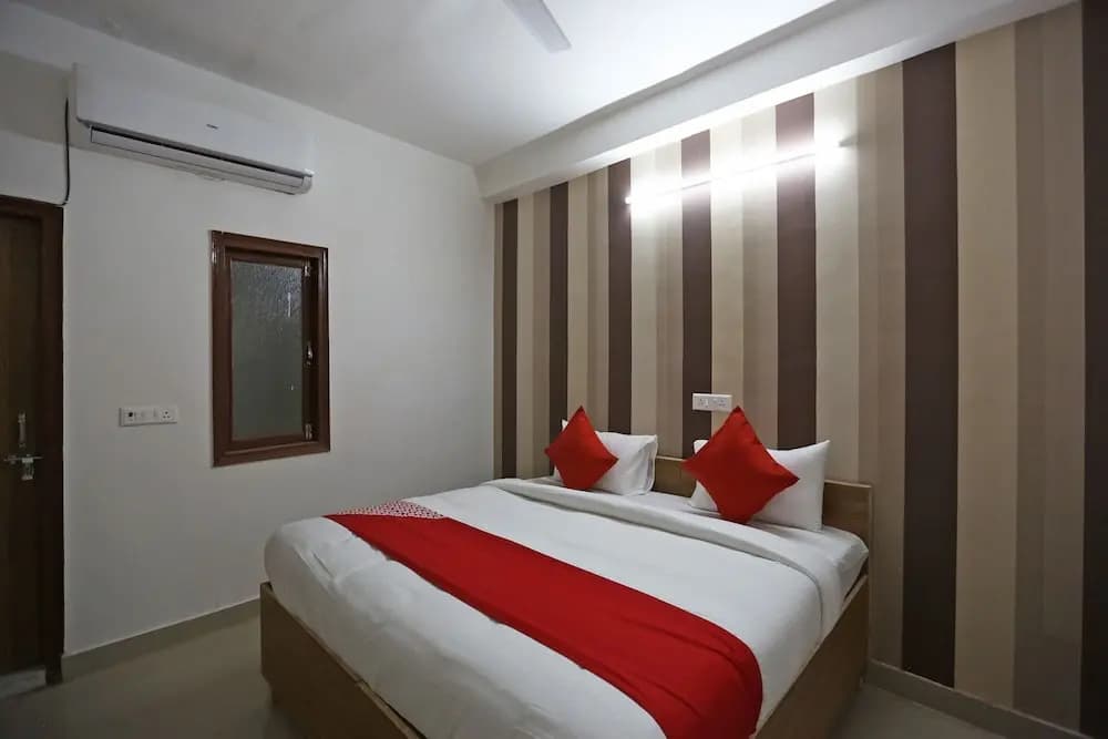 Retreat Inn by OYO Rooms - photo 12