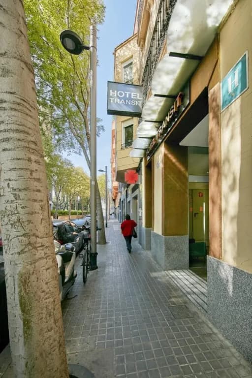 Hotel Transit - main photo
