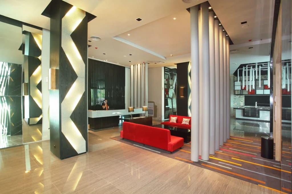 Cabin Hotel - photo 2