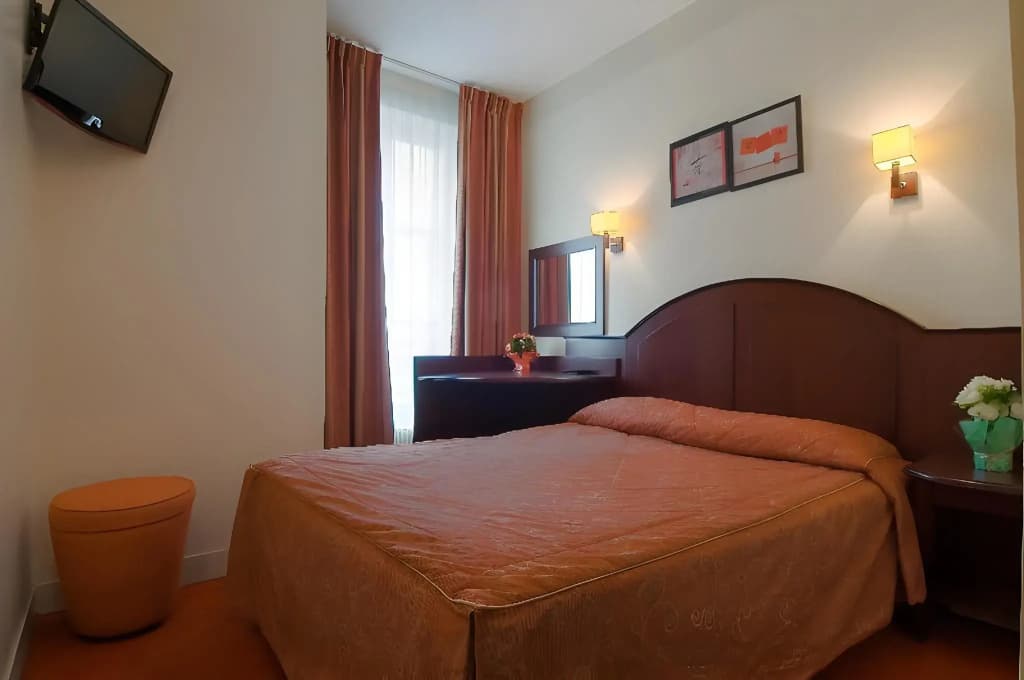Le Faubourg Hotel  - photo 4