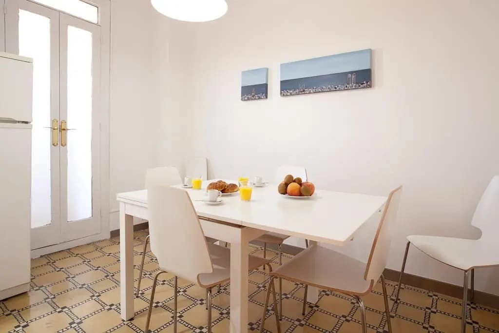 Barnapartments Basic Gracia - photo 12