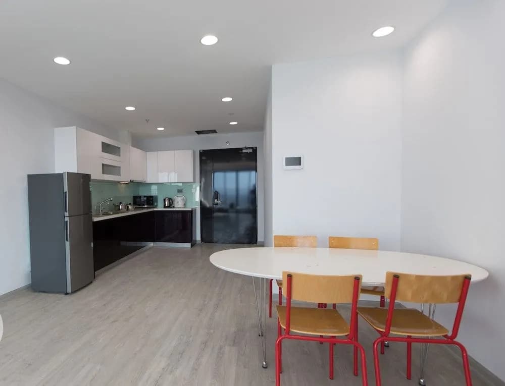 ONE 18 Ngoc Lam Apartment - photo 6
