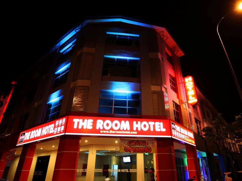 The Room Hotel - photo 1