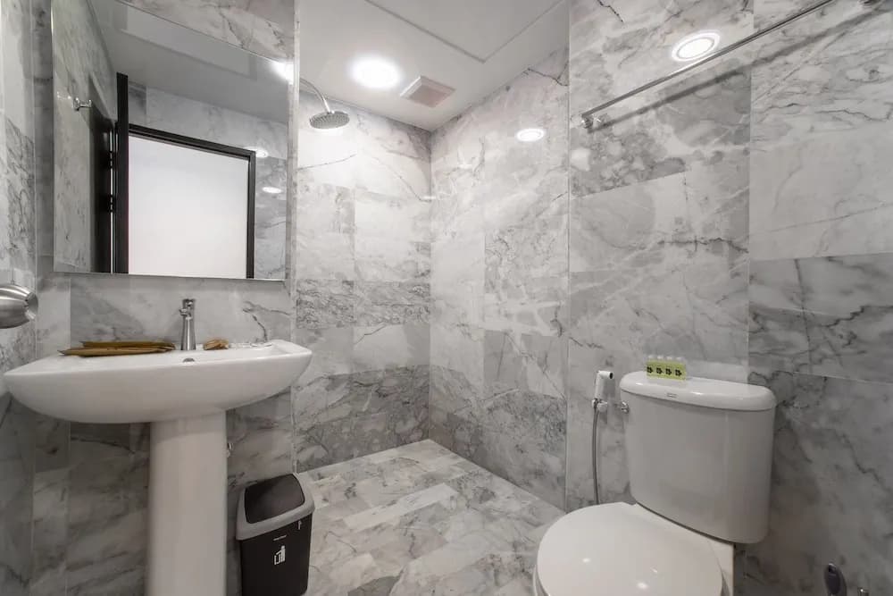 Naiharn Sea Apartment - photo 8