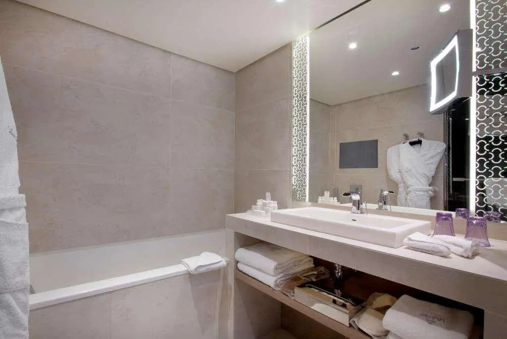 Hotel Etoile Maillot - photo 31