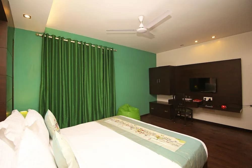 OYO Flagship 504 Greater Kailash - photo 4
