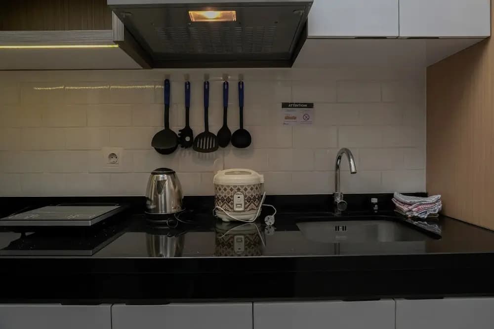 Pool View Studio Apartment Ciputra International - photo 15