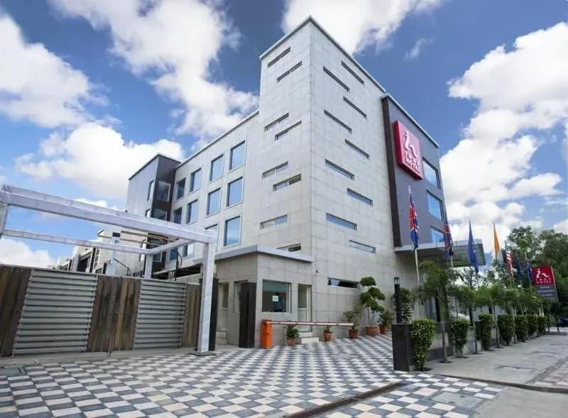 Inde Hotel Chattarpur - photo 15