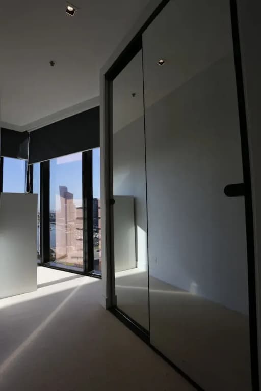 ReadySet Apartments at Stadium - photo 5